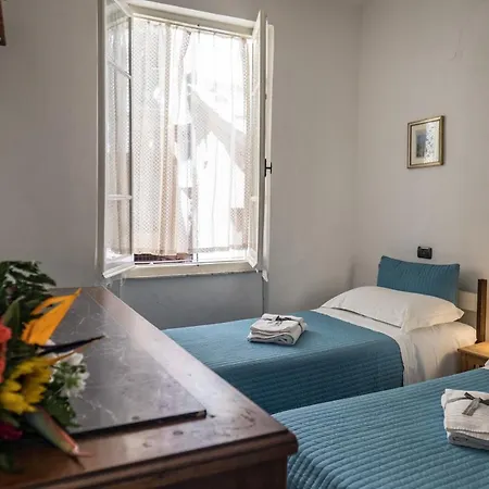Ca D'axeu Traditional Apartment Vernazza